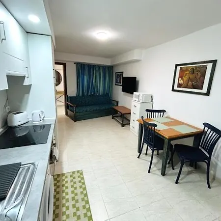 Appartamento Sea Breeze Flores 1b With Pool